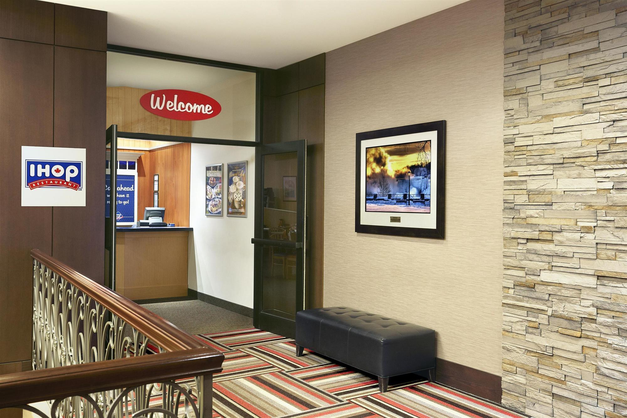 Wyndham Grand Fallsview Hotel Niagara-Fälle Exterior foto